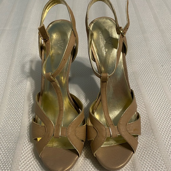 Worthington Size 9 Strappy Gold Heels - Picture 2 of 3